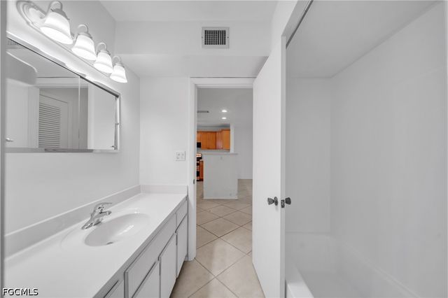 1715 Golf Club DR 2, North Fort Myers, FL 33903