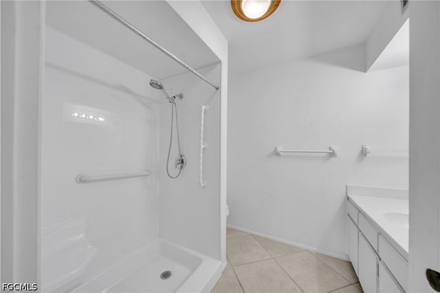 1715 Golf Club DR 2, North Fort Myers, FL 33903