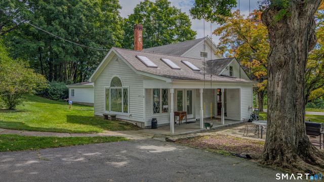 394 Tashua Road, Trumbull, CT 06611