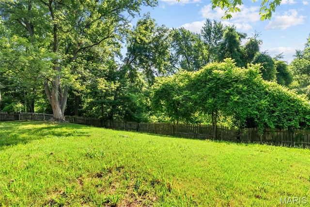 2826 Dawnview Drive, Florissant, MO 63031