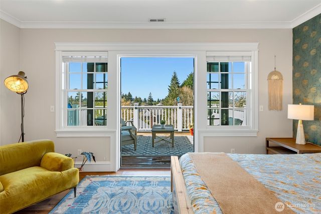 3723 41st Avenue SW, Seattle, WA 98116