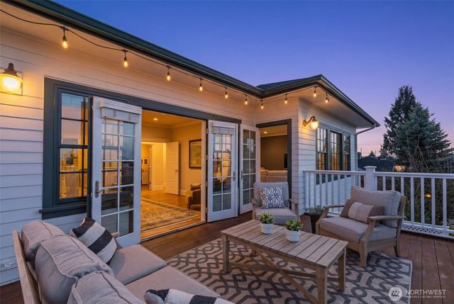 3723 41st Avenue SW, Seattle, WA 98116