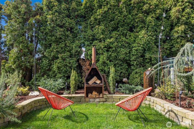 3723 41st Avenue SW, Seattle, WA 98116