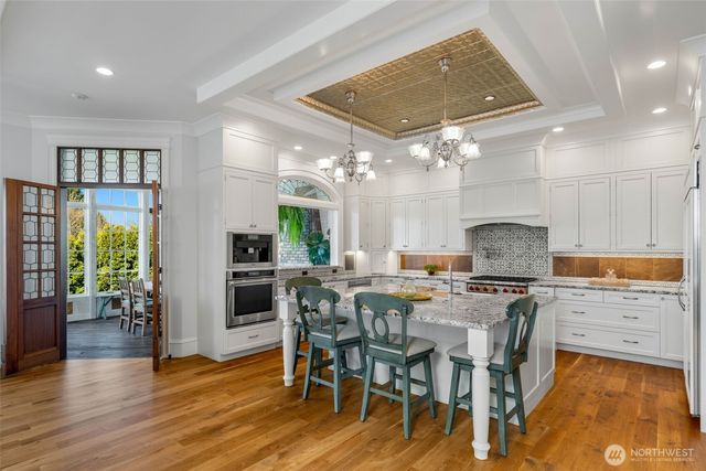 3723 41st Avenue SW, Seattle, WA 98116