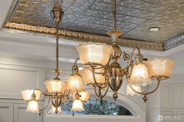 3723 41st Avenue SW, Seattle, WA 98116