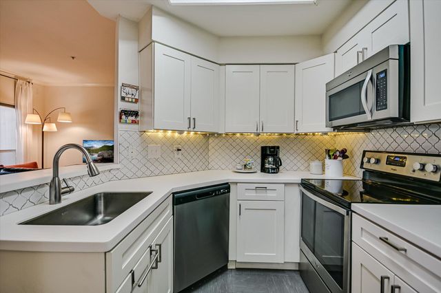 6000 Shepherd Mountain CV 1818, Austin, TX 78730