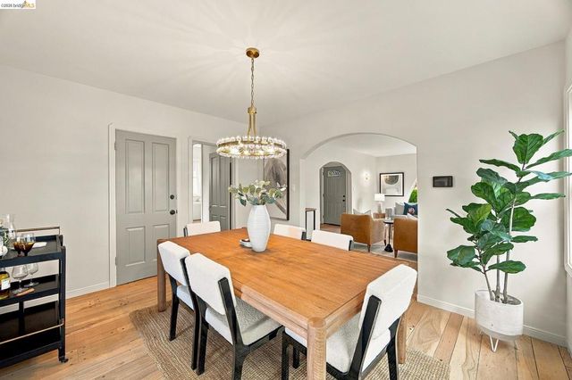 6027 Buena Ventura Ave., Oakland, CA 94605