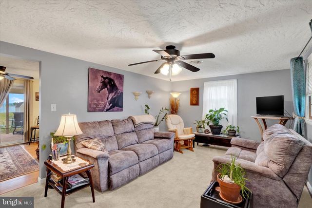 1460 CANAL ROAD EXT, Manchester, PA 17345
