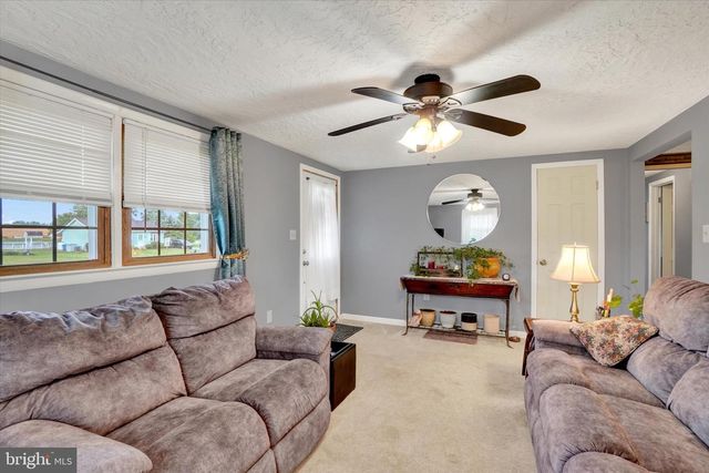 1460 CANAL ROAD EXT, Manchester, PA 17345