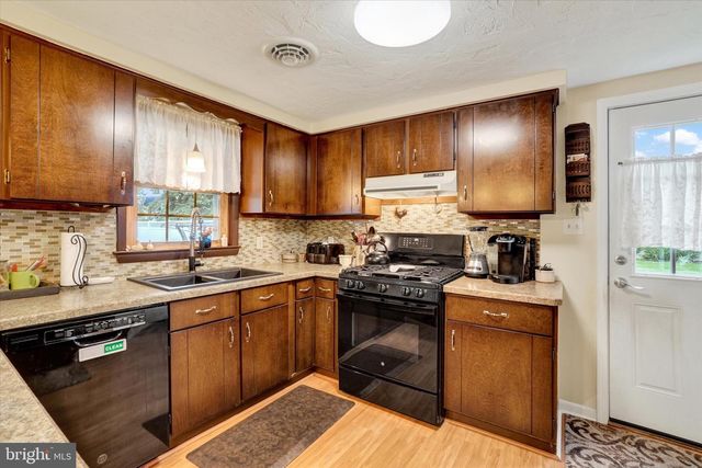 1460 CANAL ROAD EXT, Manchester, PA 17345