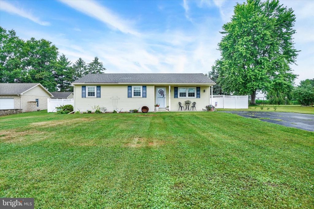 1460 CANAL ROAD EXT, Manchester, PA 17345