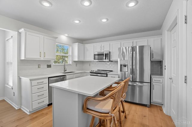 8024 Seabury Court, West Chester, OH 45069