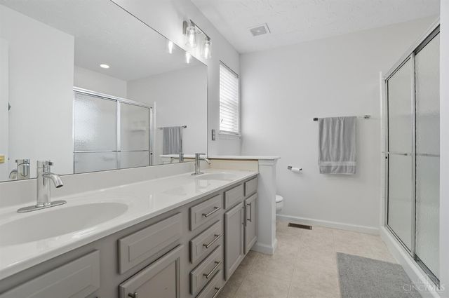 8024 Seabury Court, West Chester, OH 45069