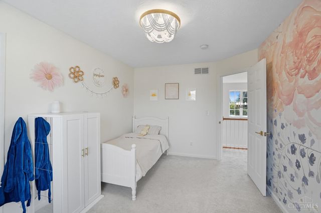 8024 Seabury Court, West Chester, OH 45069