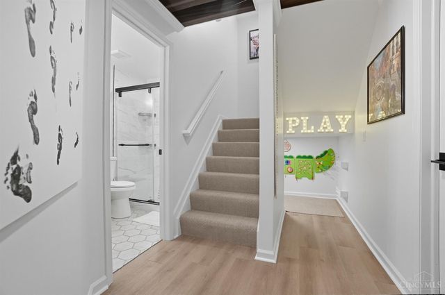 8024 Seabury Court, West Chester, OH 45069