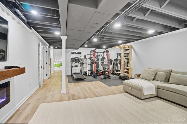 8024 Seabury Court, West Chester, OH 45069