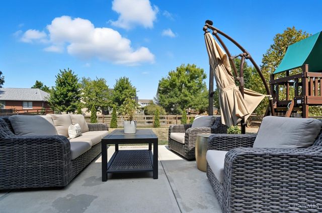 8024 Seabury Court, West Chester, OH 45069