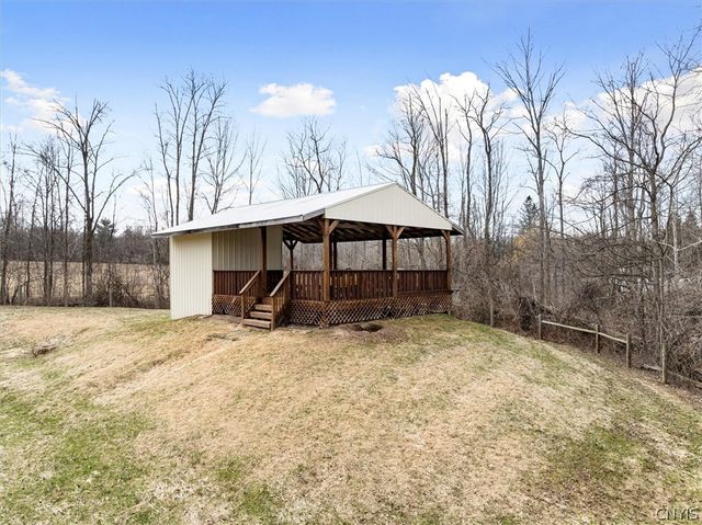 6126 Lowell Road, Westmoreland, NY 13440