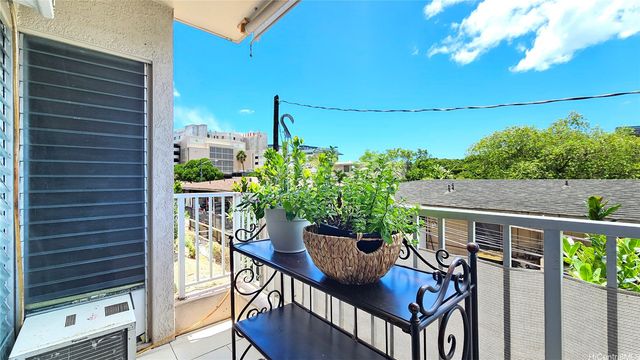 1459 Pele Street 203, Honolulu, HI 96813