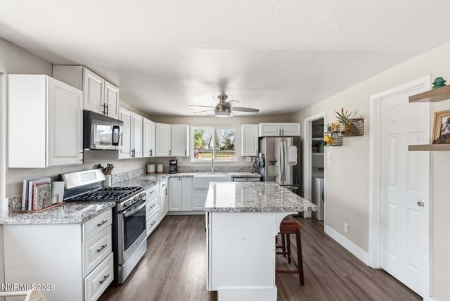 2639 Vicky Lane, Minden, NV 89423