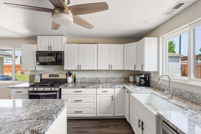 2639 Vicky Lane, Minden, NV 89423