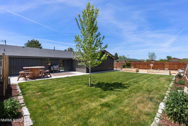 2639 Vicky Lane, Minden, NV 89423