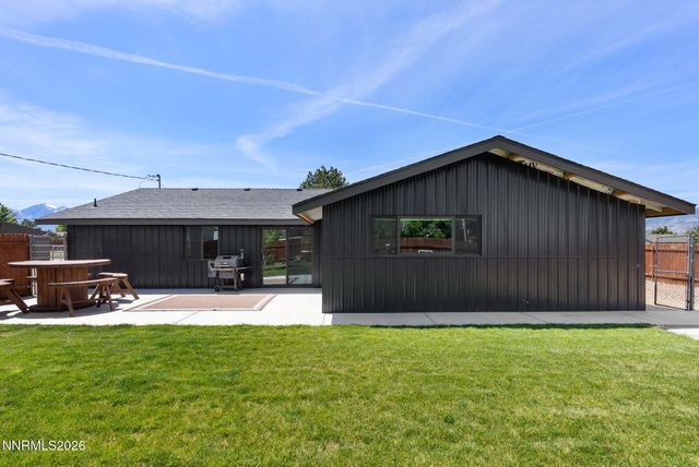 2639 Vicky Lane, Minden, NV 89423