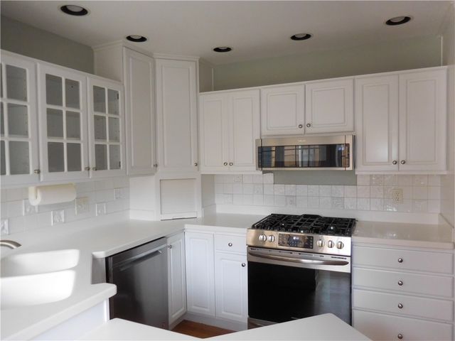 11 Huxley Way, Perinton, NY 14450