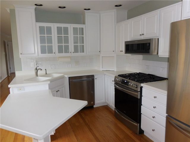 11 Huxley Way, Perinton, NY 14450