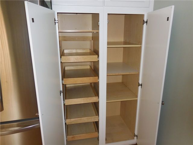 11 Huxley Way, Perinton, NY 14450