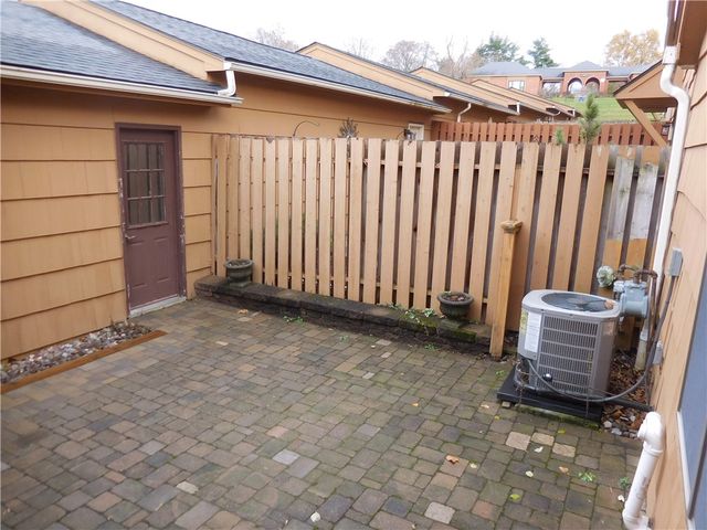 11 Huxley Way, Perinton, NY 14450