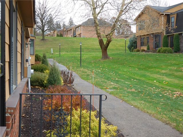 11 Huxley Way, Perinton, NY 14450