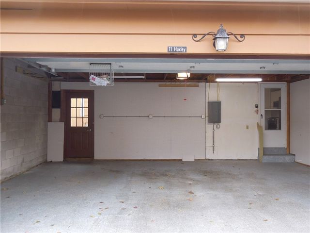 11 Huxley Way, Perinton, NY 14450