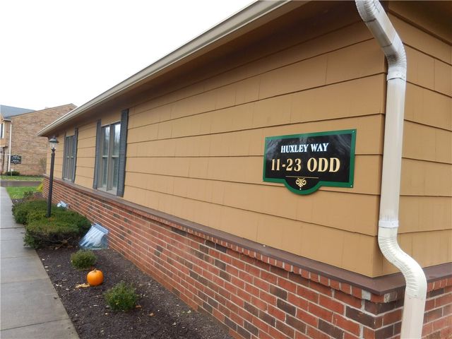 11 Huxley Way, Perinton, NY 14450