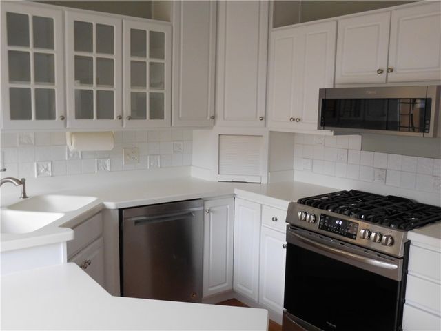 11 Huxley Way, Perinton, NY 14450