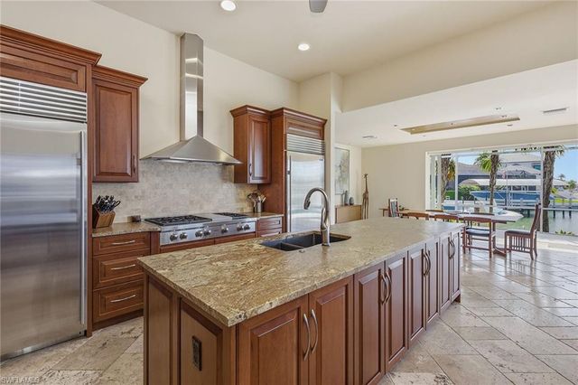 1741 Wavecrest CT, Marco Island, FL 34145