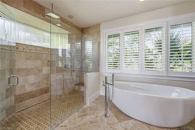 1741 Wavecrest CT, Marco Island, FL 34145