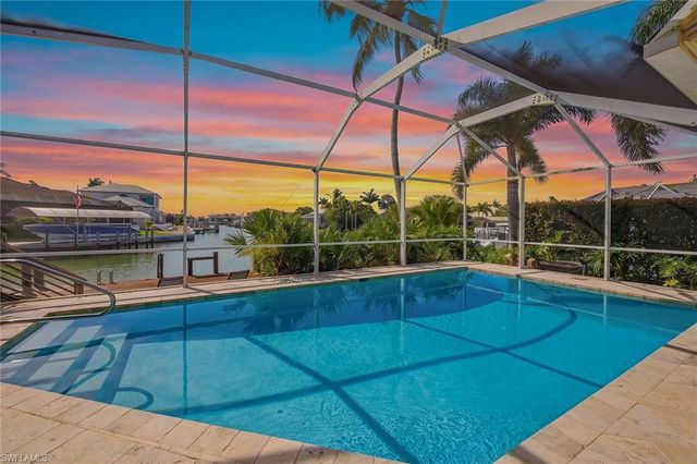 1741 Wavecrest CT, Marco Island, FL 34145