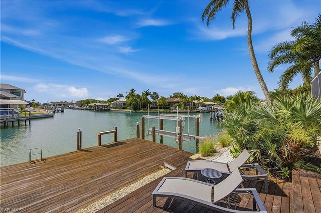 1741 Wavecrest CT, Marco Island, FL 34145