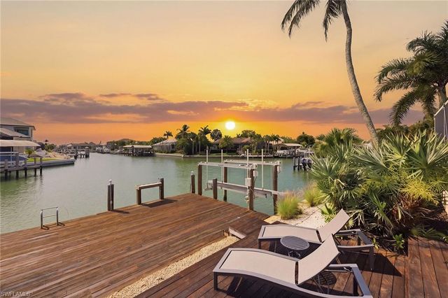 1741 Wavecrest CT, Marco Island, FL 34145