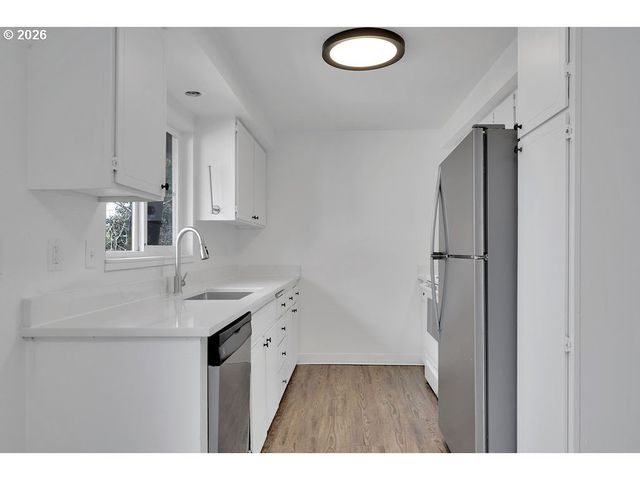 1774 SUNSET Ave, West Linn, OR 97068