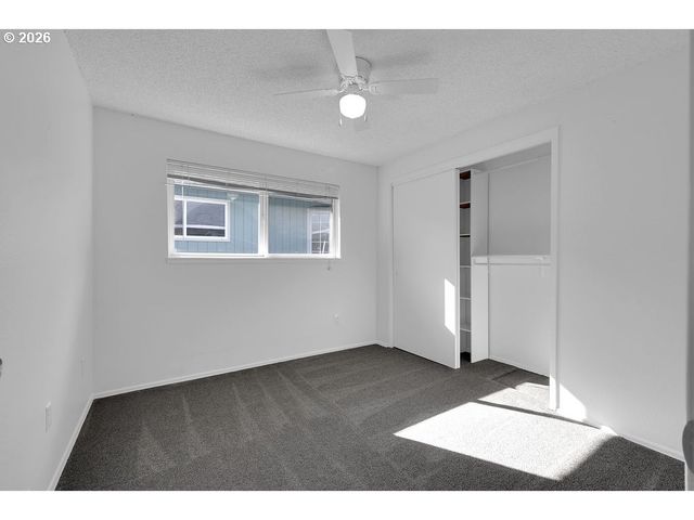 1774 SUNSET Ave, West Linn, OR 97068