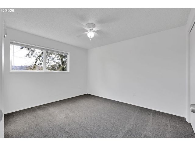 1774 SUNSET Ave, West Linn, OR 97068