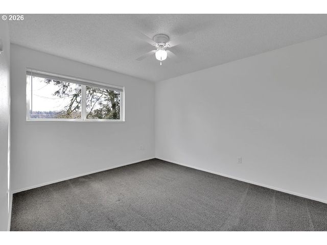 1774 SUNSET Ave, West Linn, OR 97068