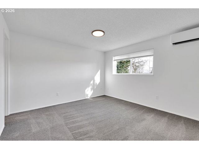 1774 SUNSET Ave, West Linn, OR 97068