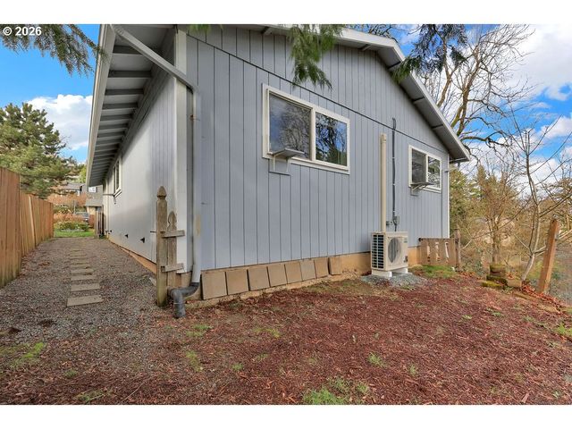 1774 SUNSET Ave, West Linn, OR 97068