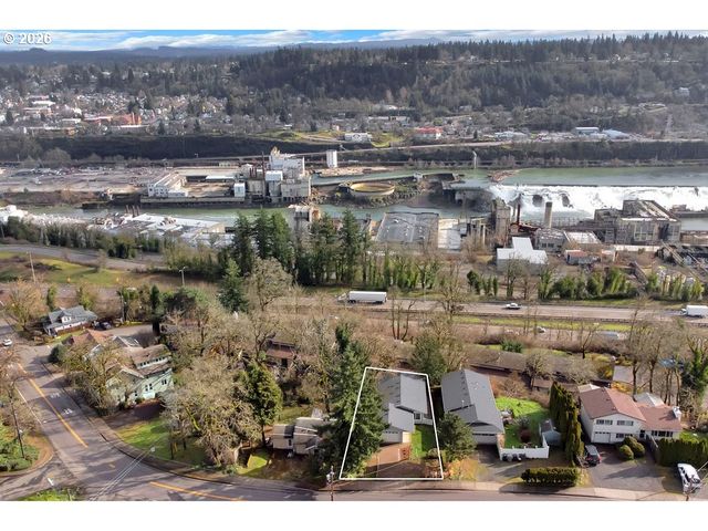 1774 SUNSET Ave, West Linn, OR 97068