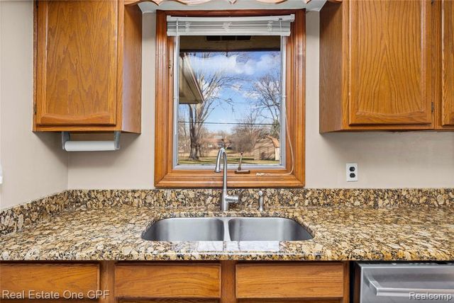 24840 E Taft Road, Novi, MI 48375