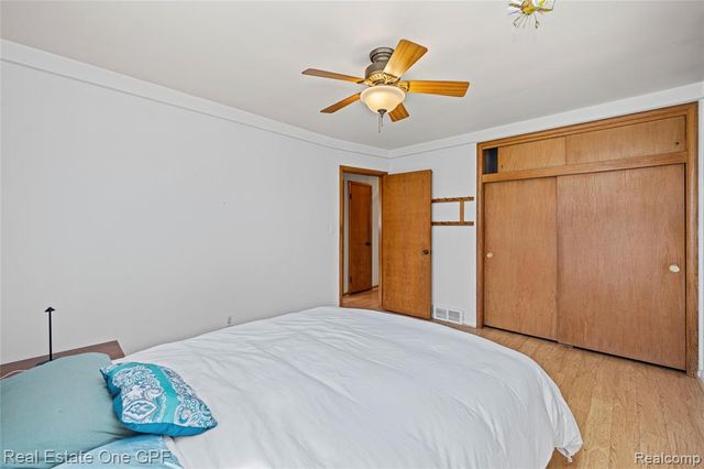 24840 E Taft Road, Novi, MI 48375