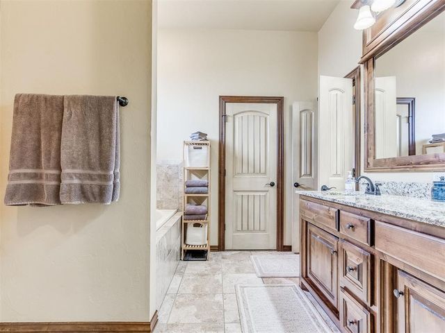 12609 Lapis Lane, Oklahoma City, OK 73170
